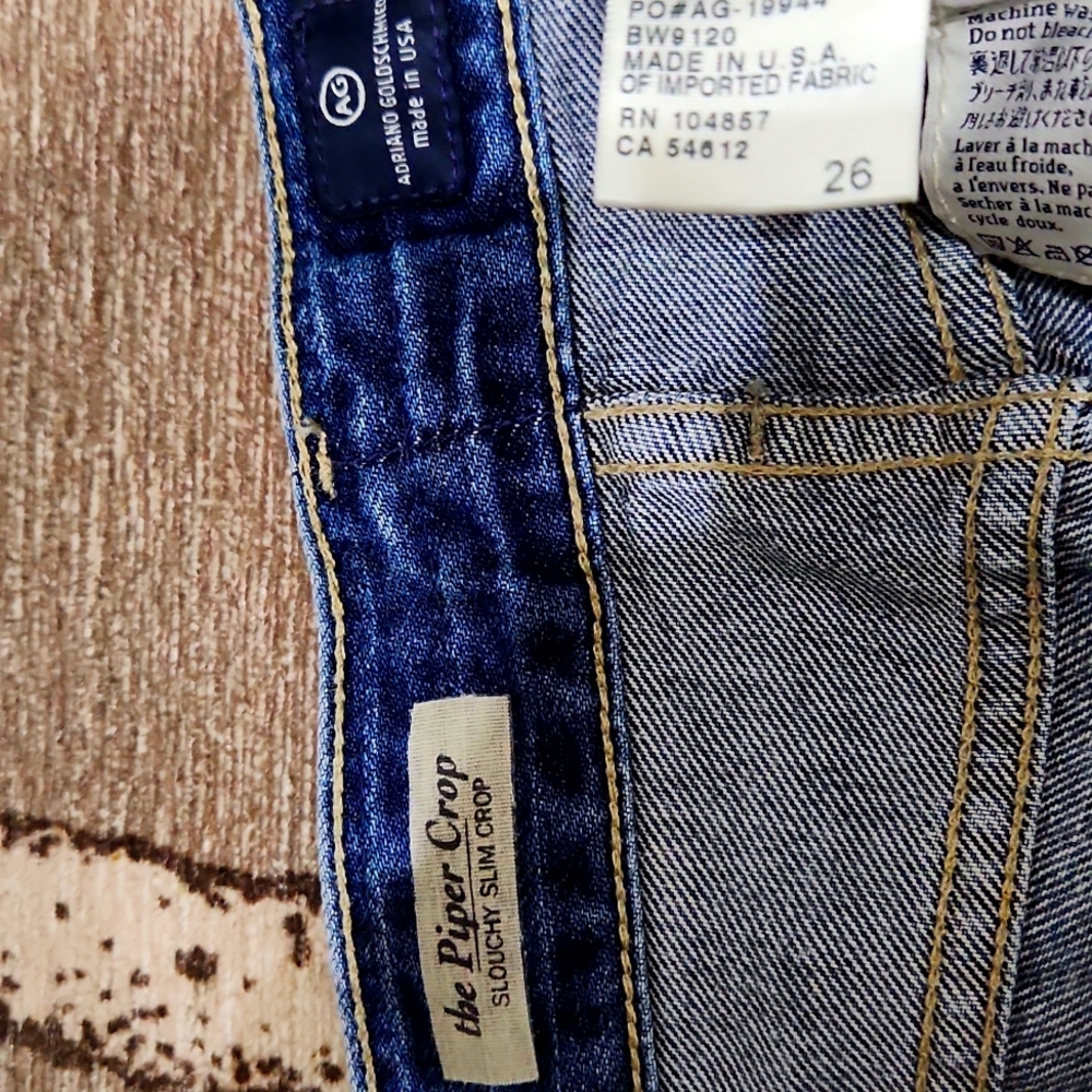 AG the Piper Crop slouchy slim jean size 26